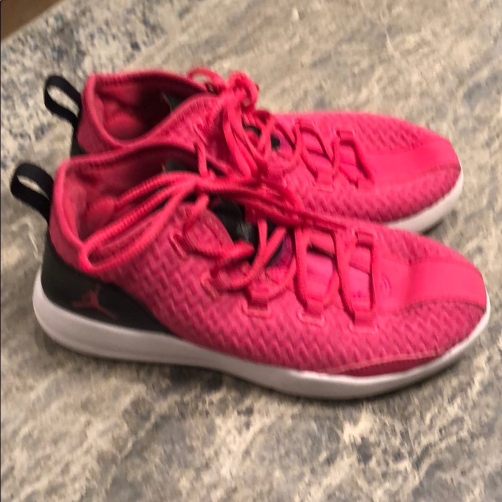 Girls size 2 Nike air Jordan like new